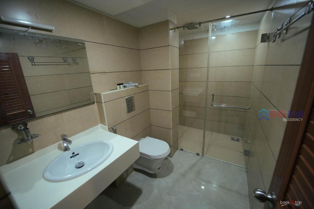 Bigmall Residency Hotel Kannangad Екстериор снимка