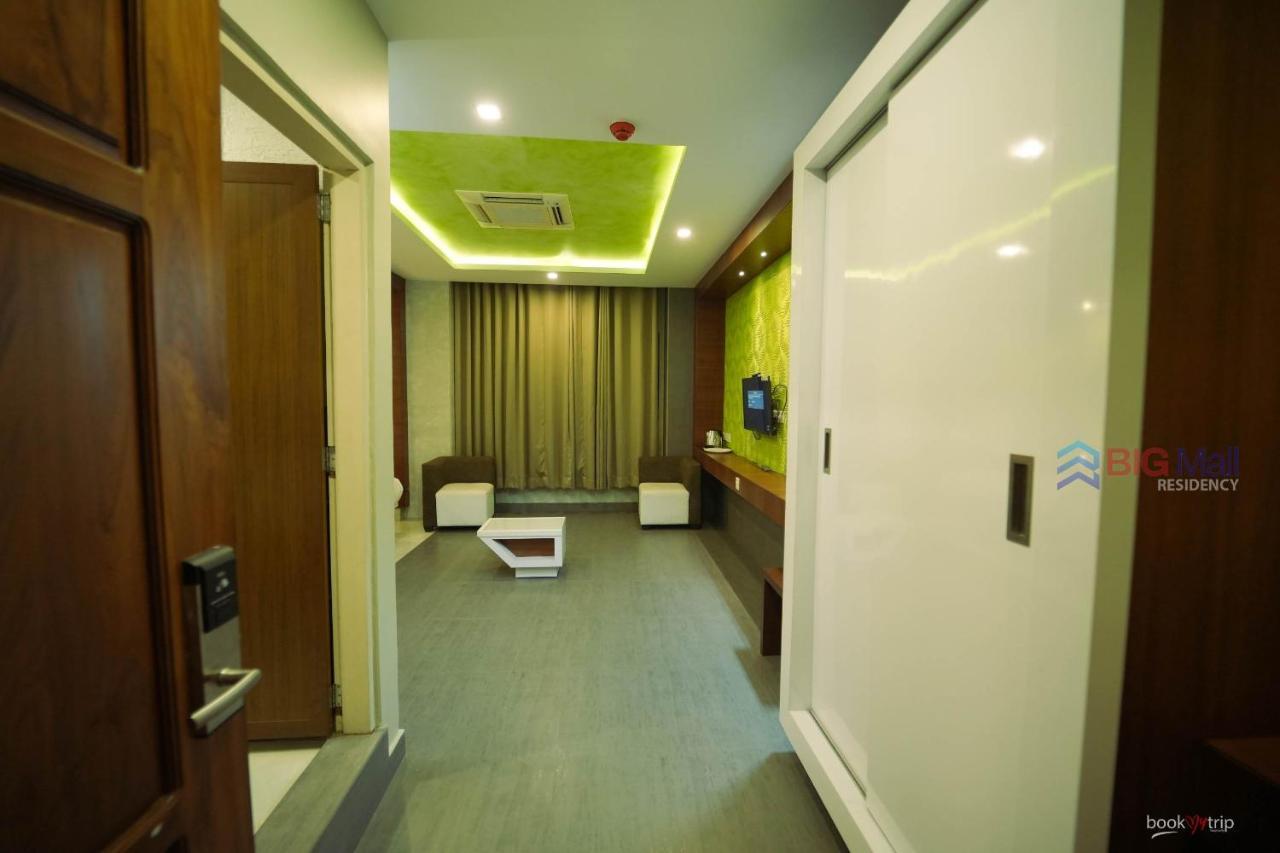 Bigmall Residency Hotel Kannangad Екстериор снимка