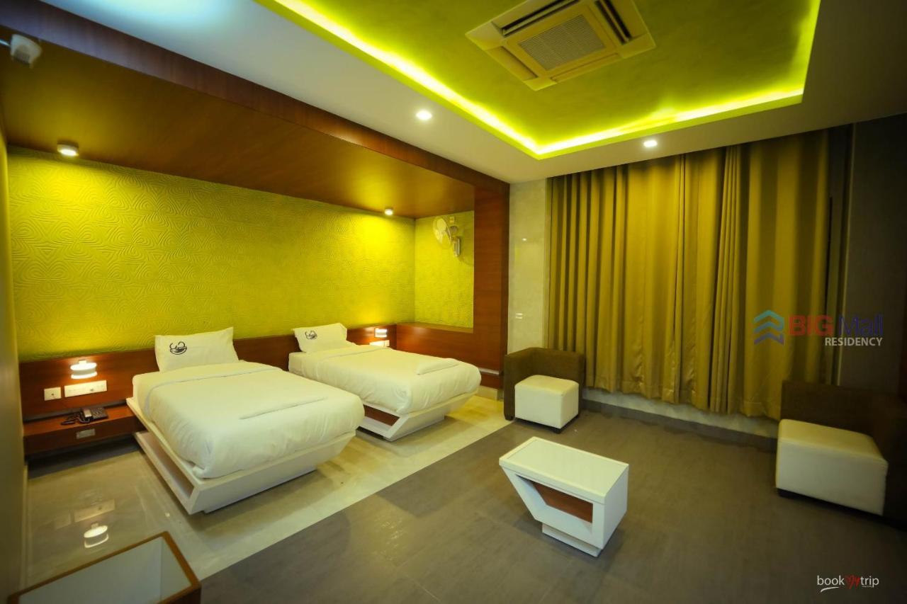 Bigmall Residency Hotel Kannangad Екстериор снимка