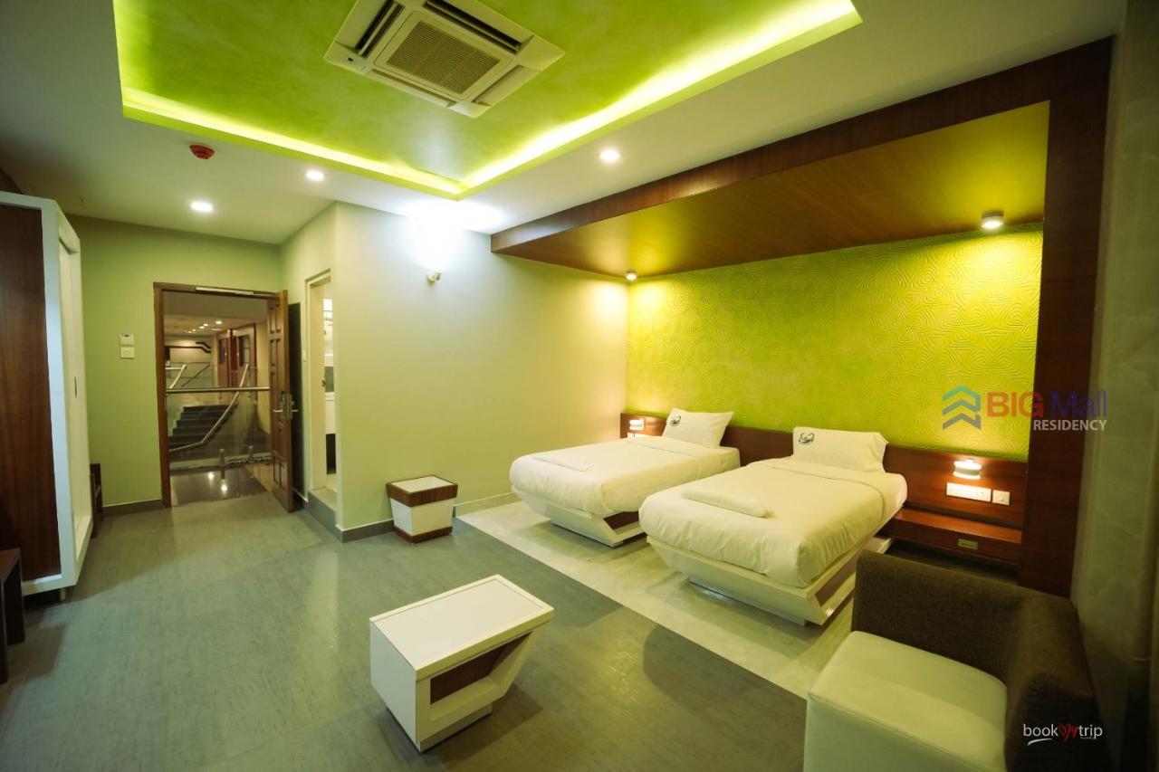 Bigmall Residency Hotel Kannangad Екстериор снимка