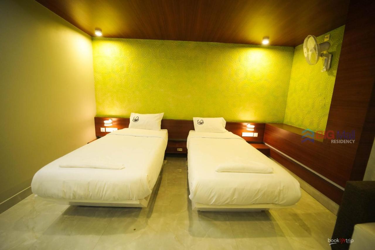 Bigmall Residency Hotel Kannangad Екстериор снимка